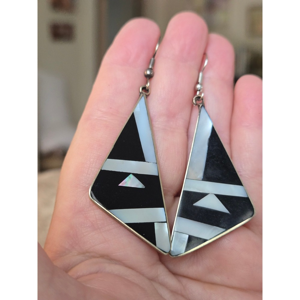 Alpaca Mother of Pearl Onyx Earrings Triangular Alpaca Silver Vintage
